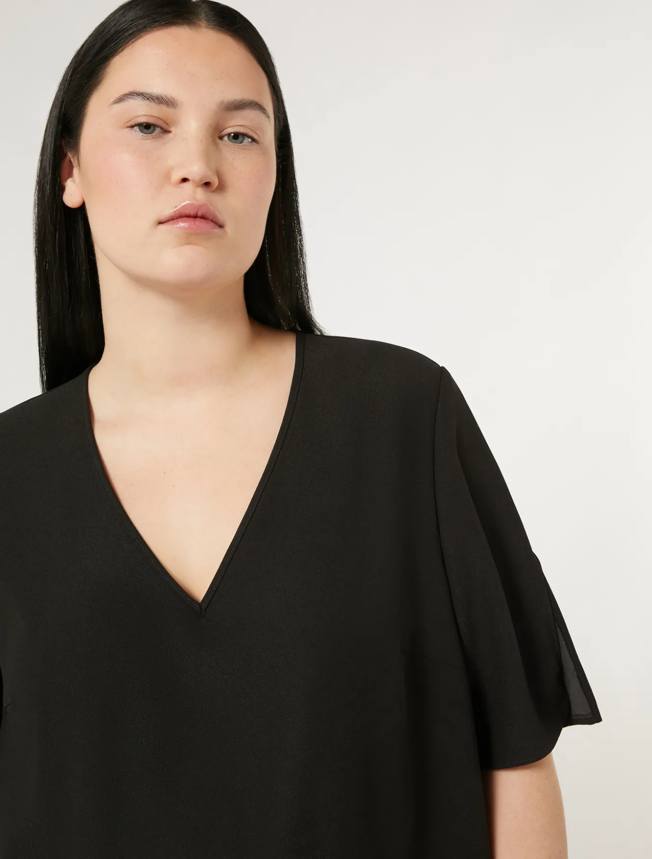 Abito in crêpe di envers satin