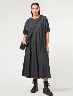 Abito in denim con ricamo