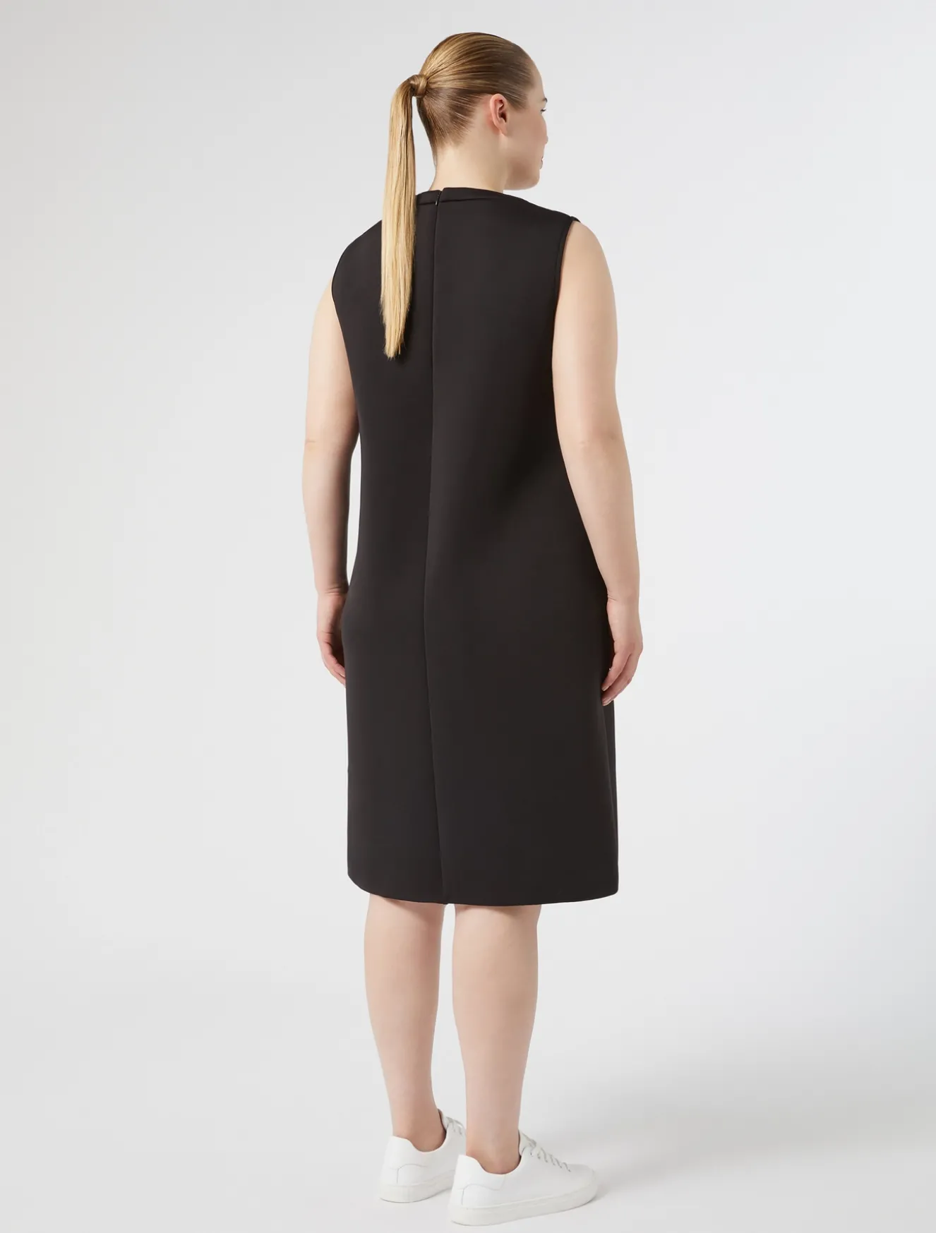 Abito in scuba con strass