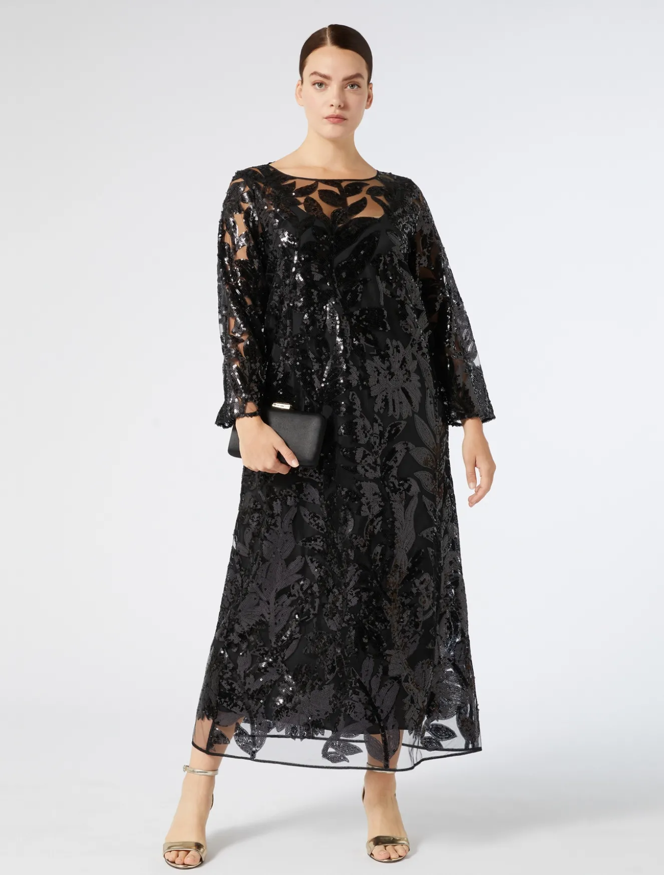 Abito in tulle con paillettes