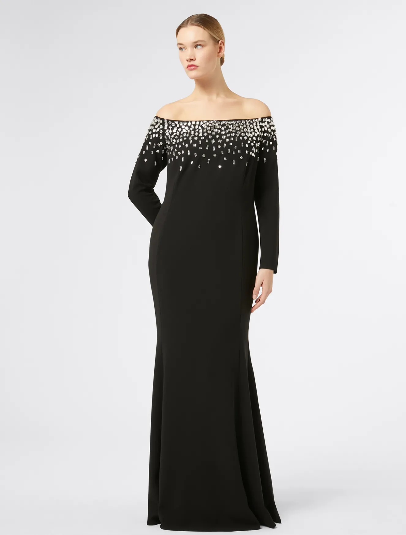 Abito lungo in cady con ricamo