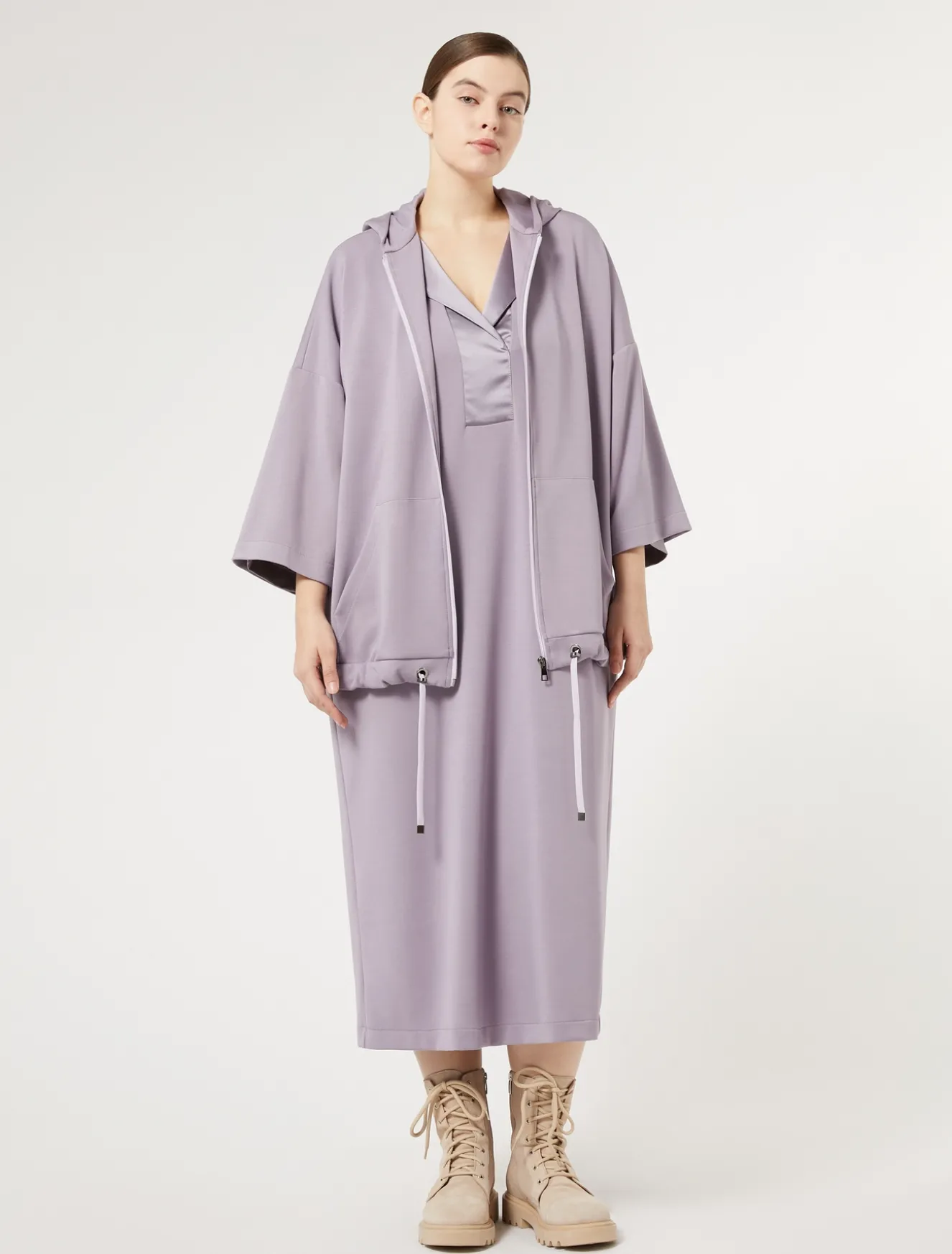 Abito lungo in jersey e raso