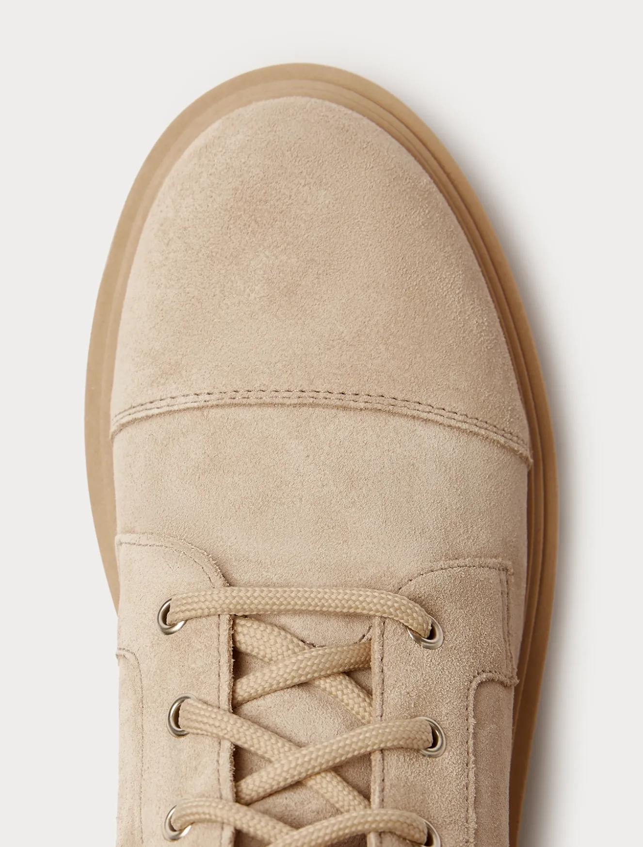 Anfibi in pelle scamosciata