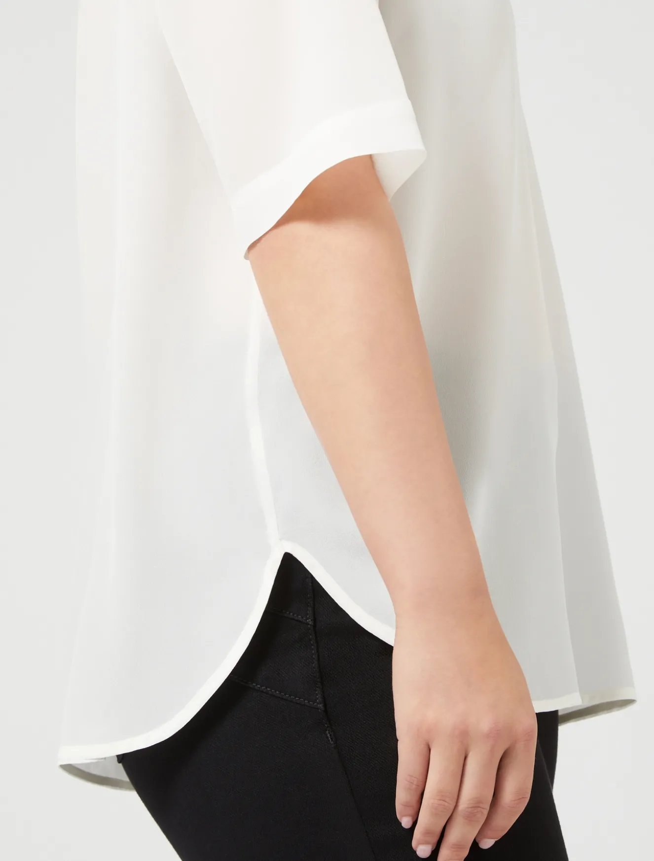 Blusa in crêpe de Chine di seta