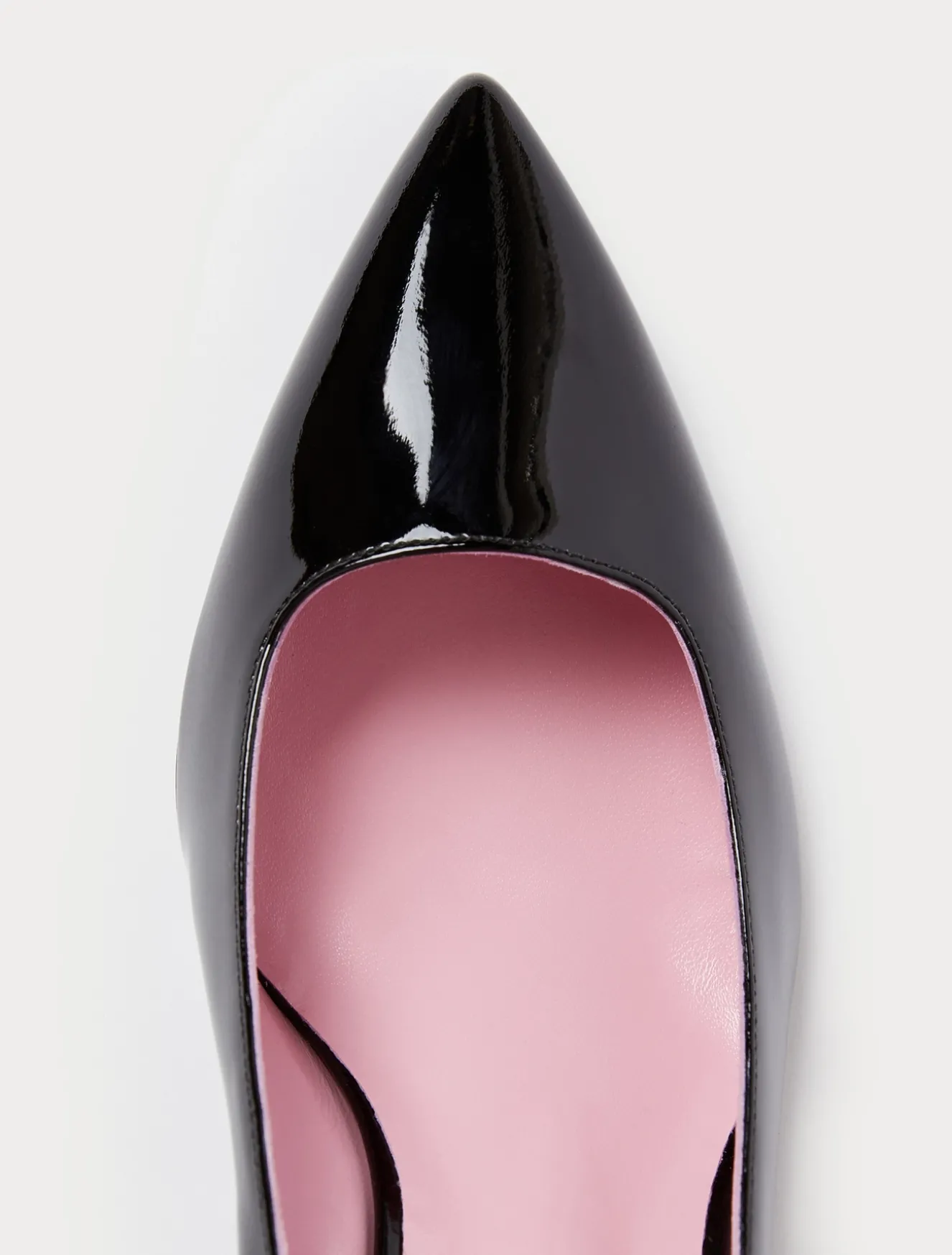 Décolleté in vernice