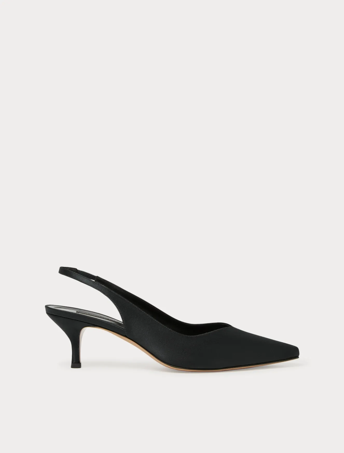 Décolleté sling back in raso