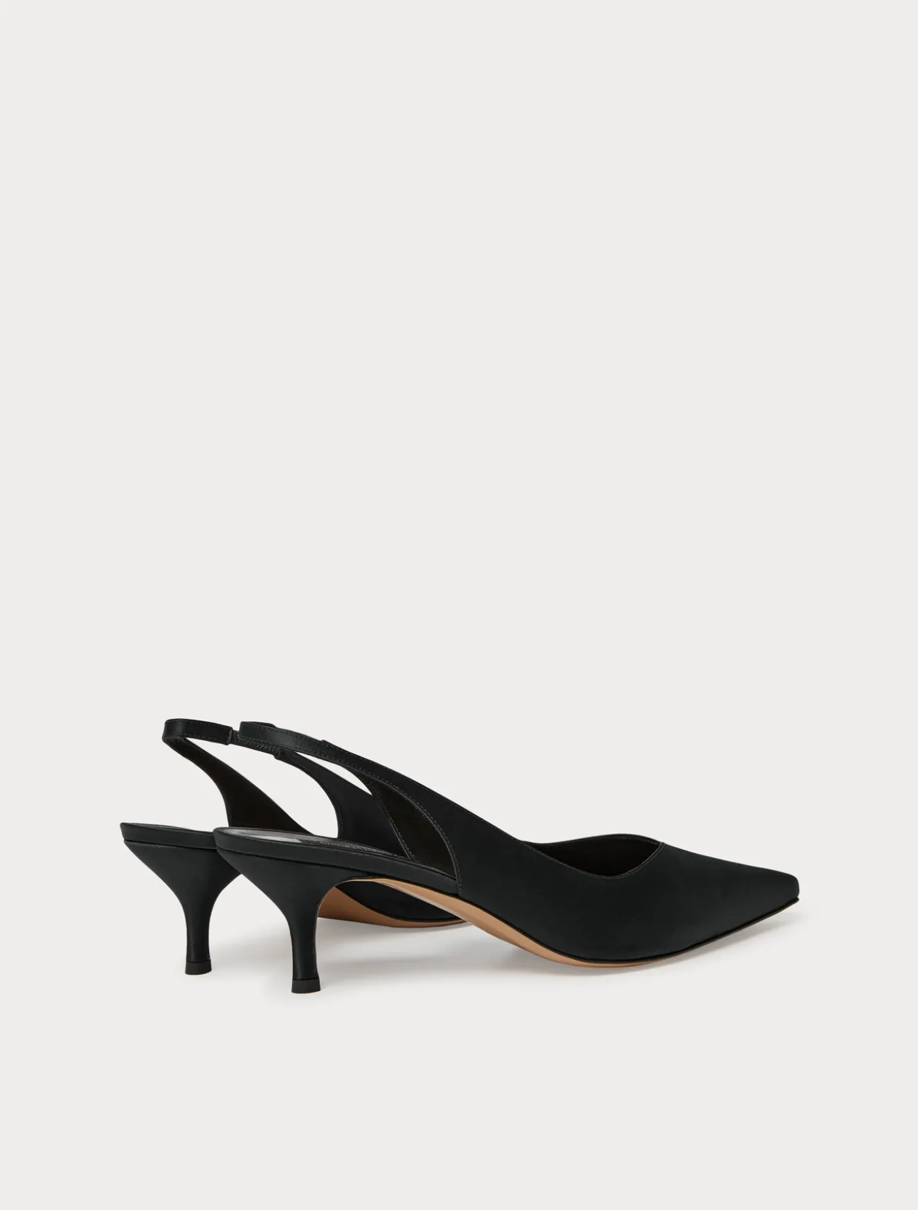 Décolleté sling back in raso