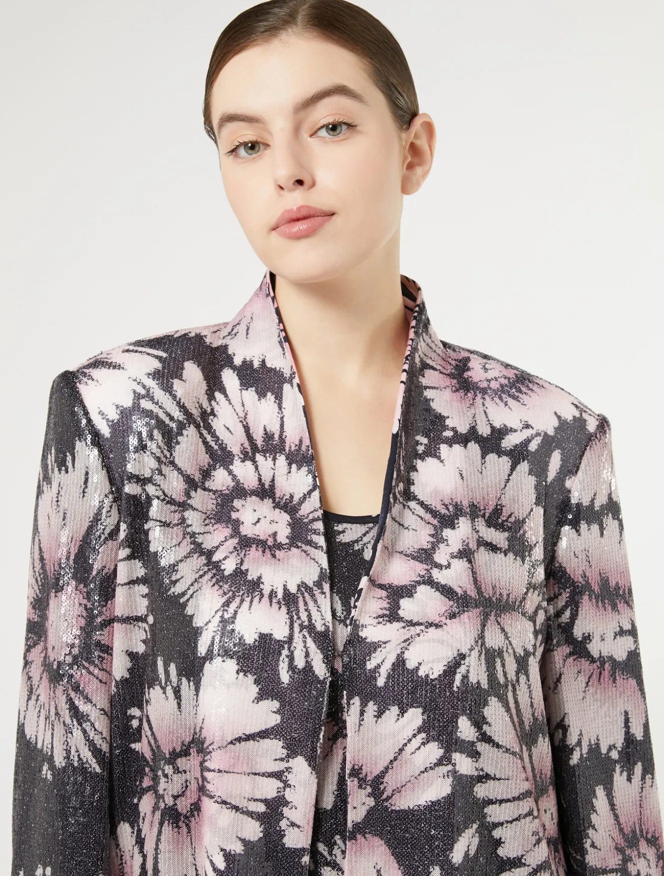 Giacca in paillettes e raso