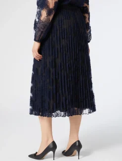 Gonna in pizzo ricamato