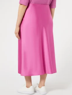 Gonna in raso fluido