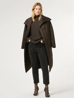 Imbottito in raso ricamato