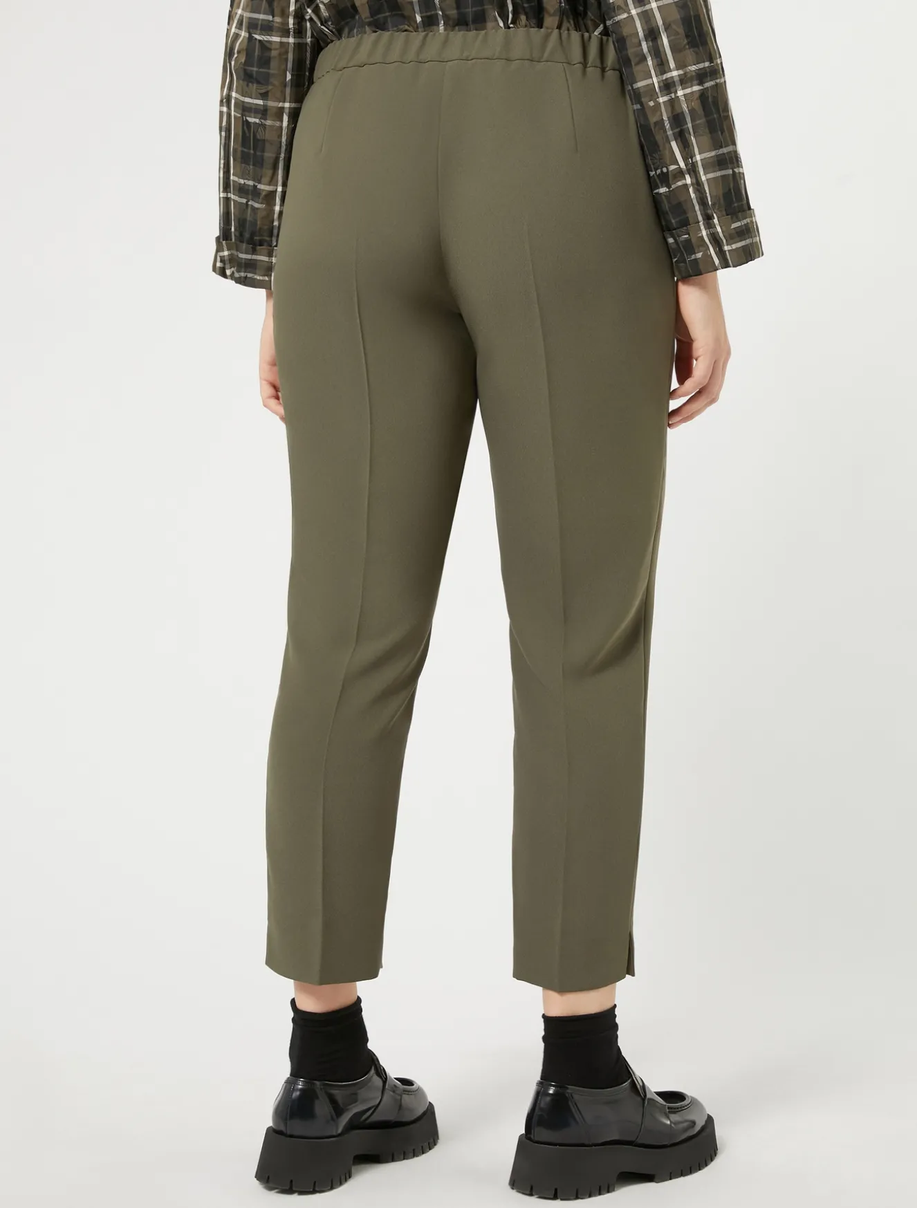 Pantaloni in crêpe di envers satin