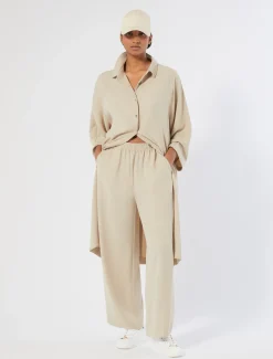 Pantaloni in crêpe envers satin