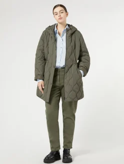 Pantaloni in gabardina