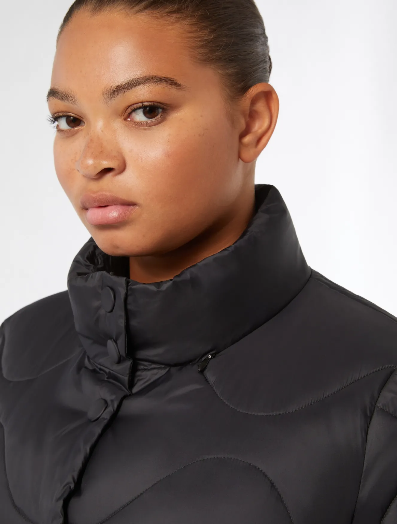 Piumino in tela di nylon antigoccia