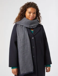 Stola in tessuto gessato