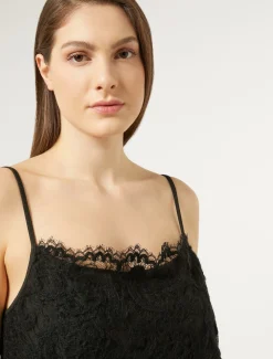 Top in jersey con pizzo
