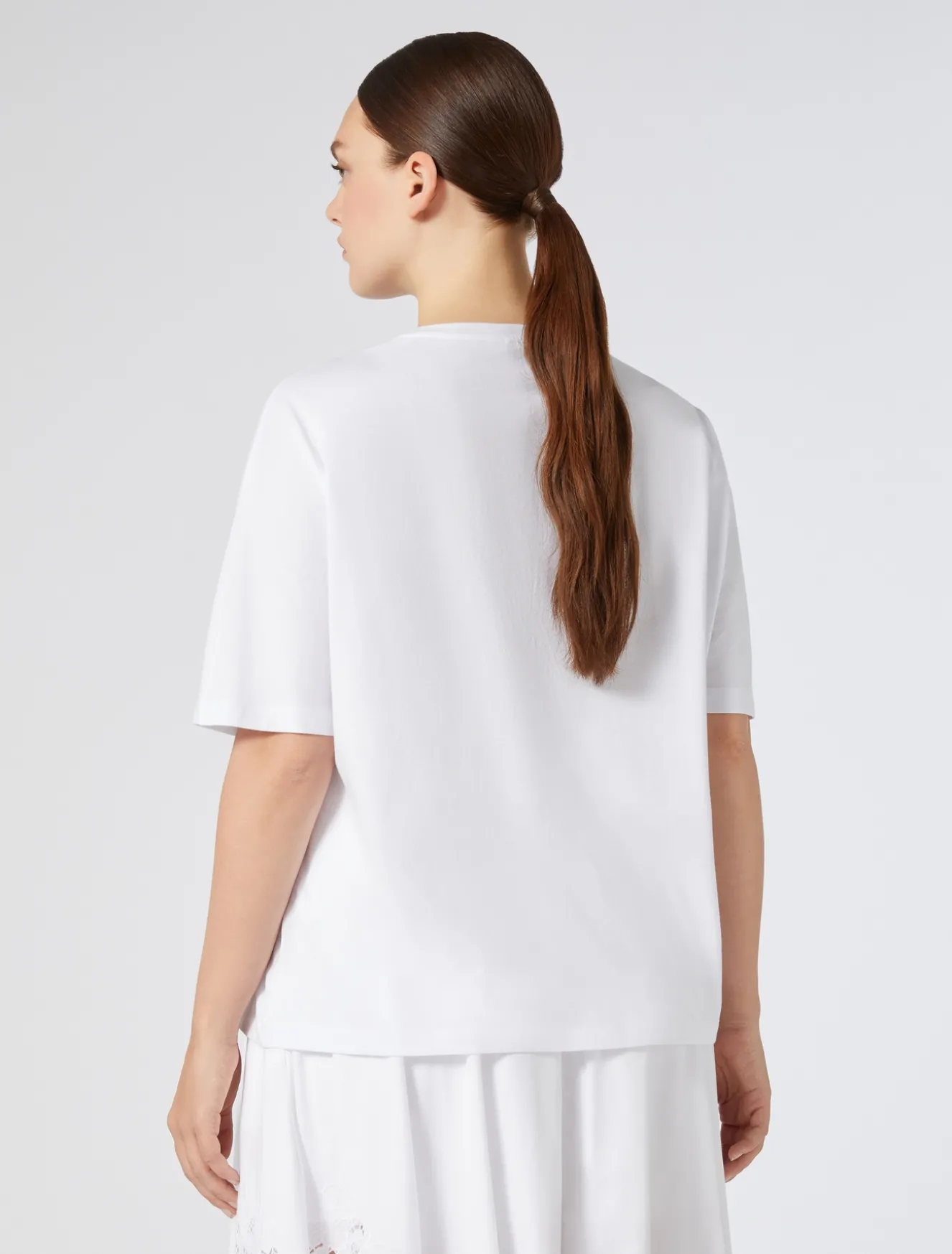 T-shirt in jersey con ricamo