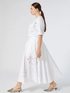 T-shirt in jersey con ricamo