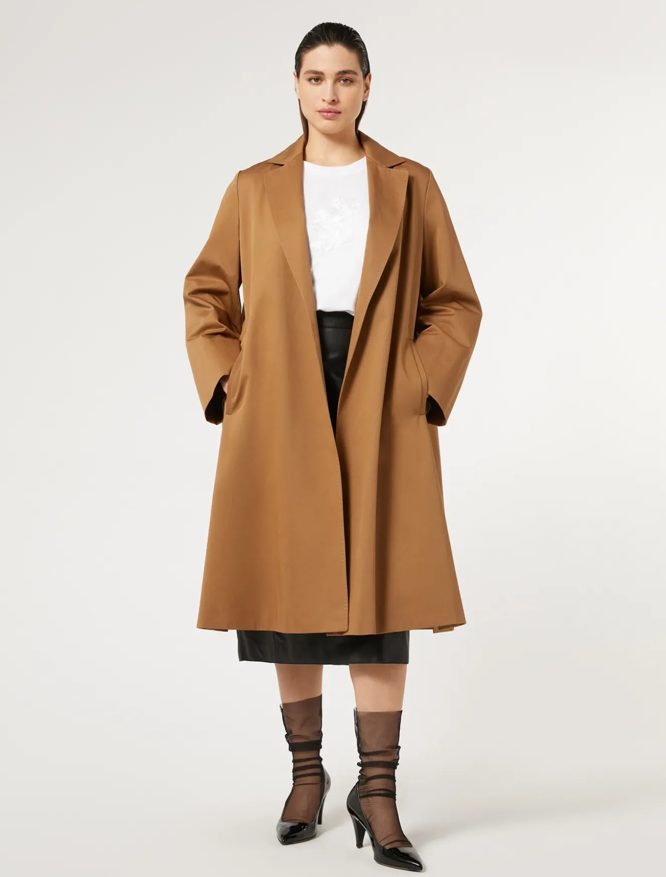 T-shirt in jersey con ricamo