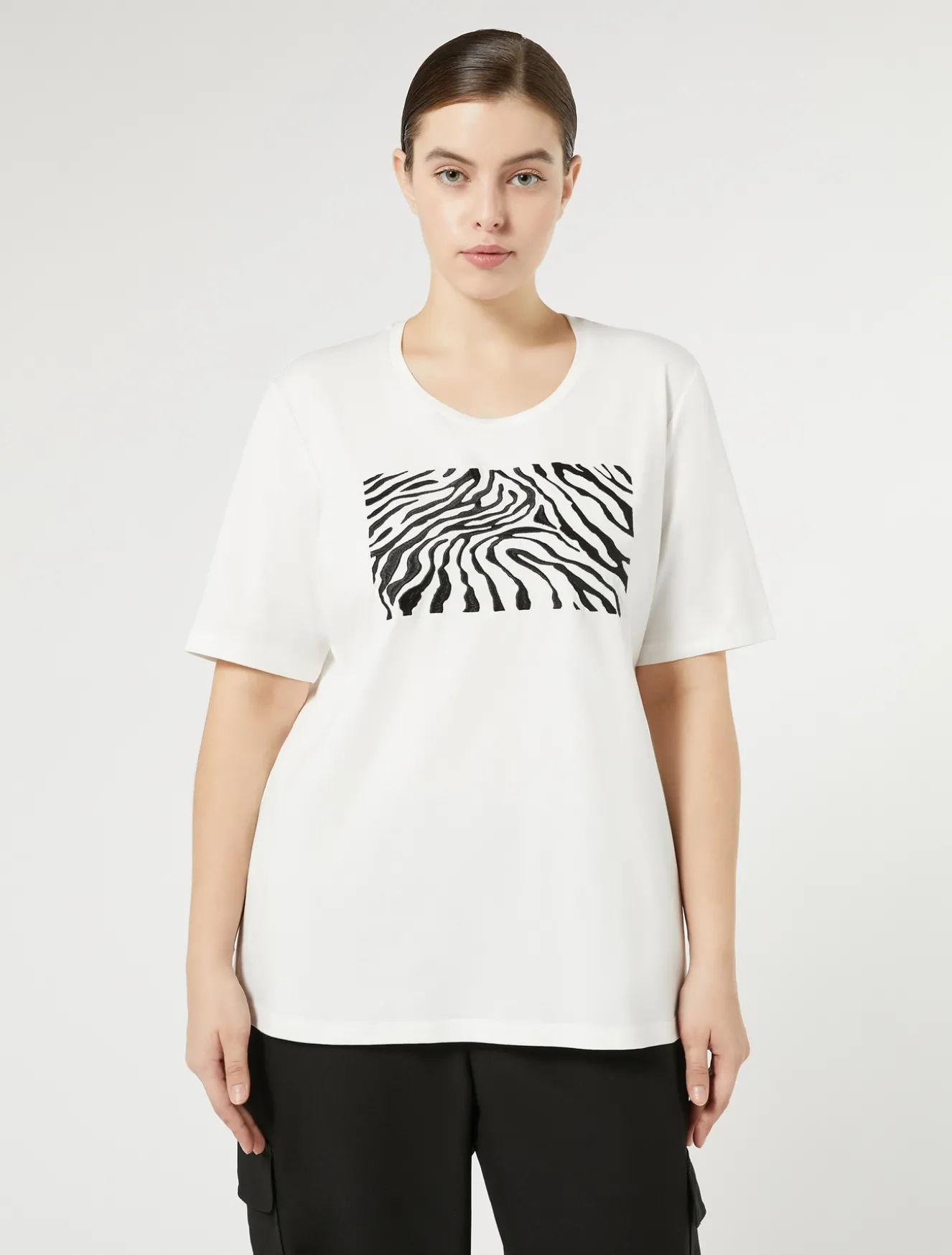 T-shirt in jersey di cotone stretch